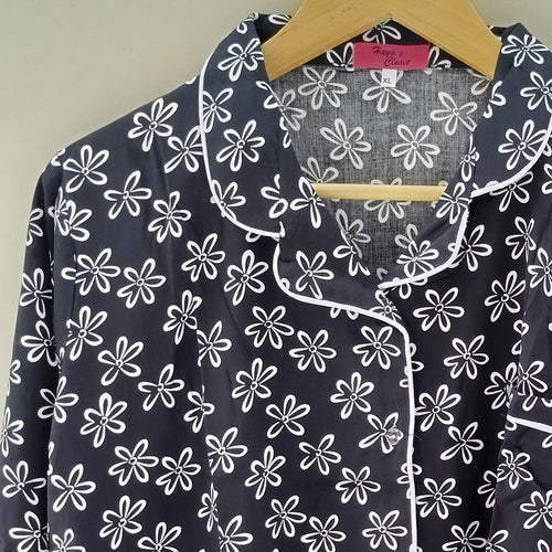 Black & white flower Pyjamas With Free Scurnchi.