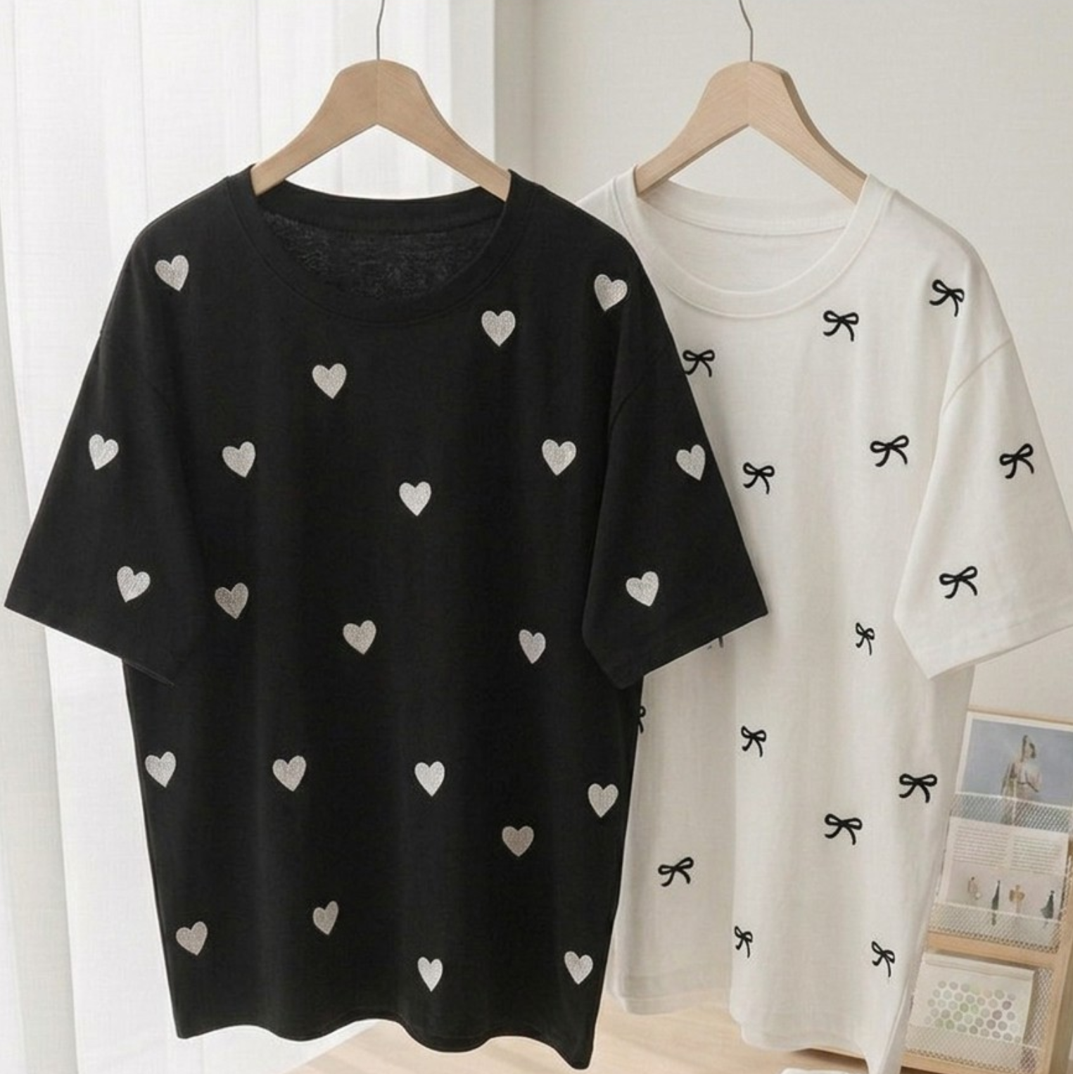 Pack of two oversize drop shoulder t-shirts (Black HEARTS - White BOW)